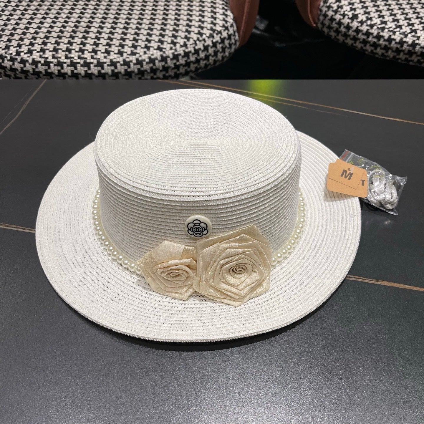 Chanel Summer Sunscreen Hat White in Weaving 205281