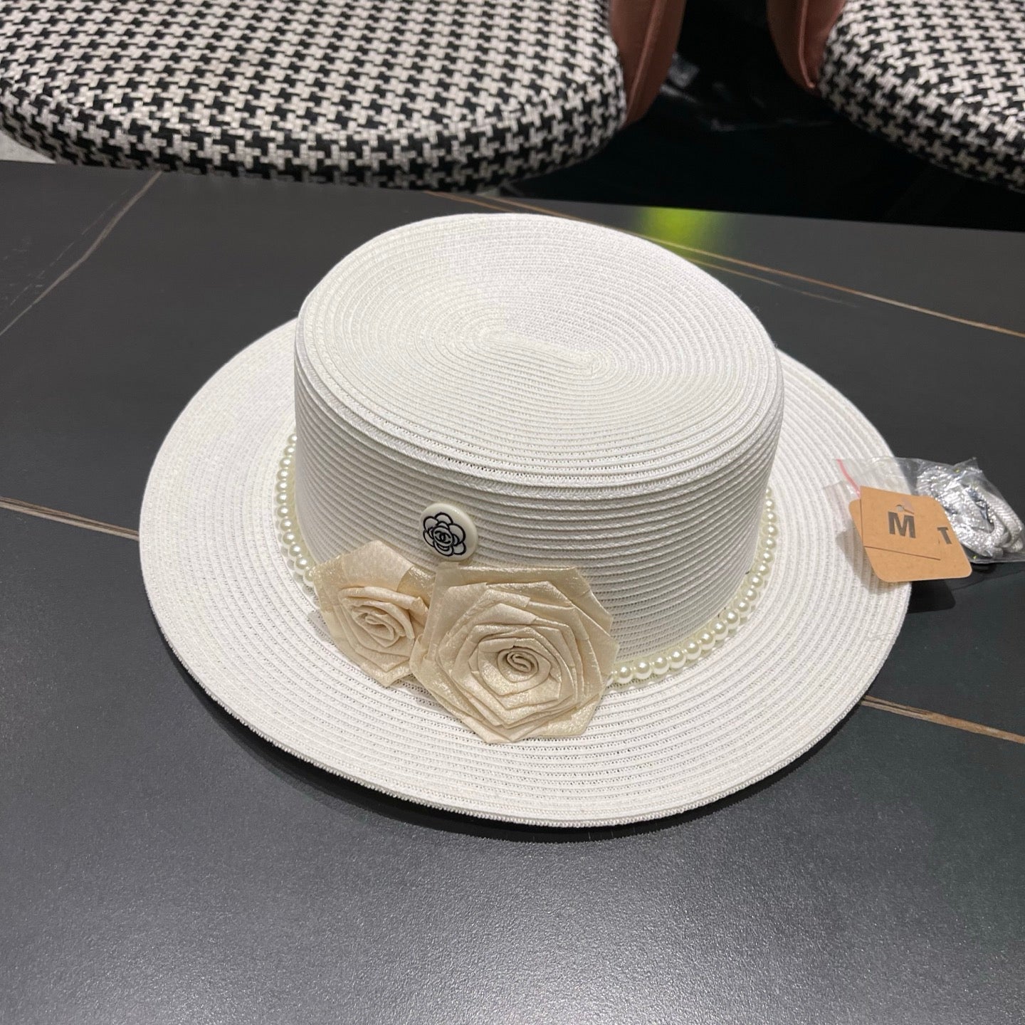 Chanel Summer Sunscreen Hat White in Weaving 205281