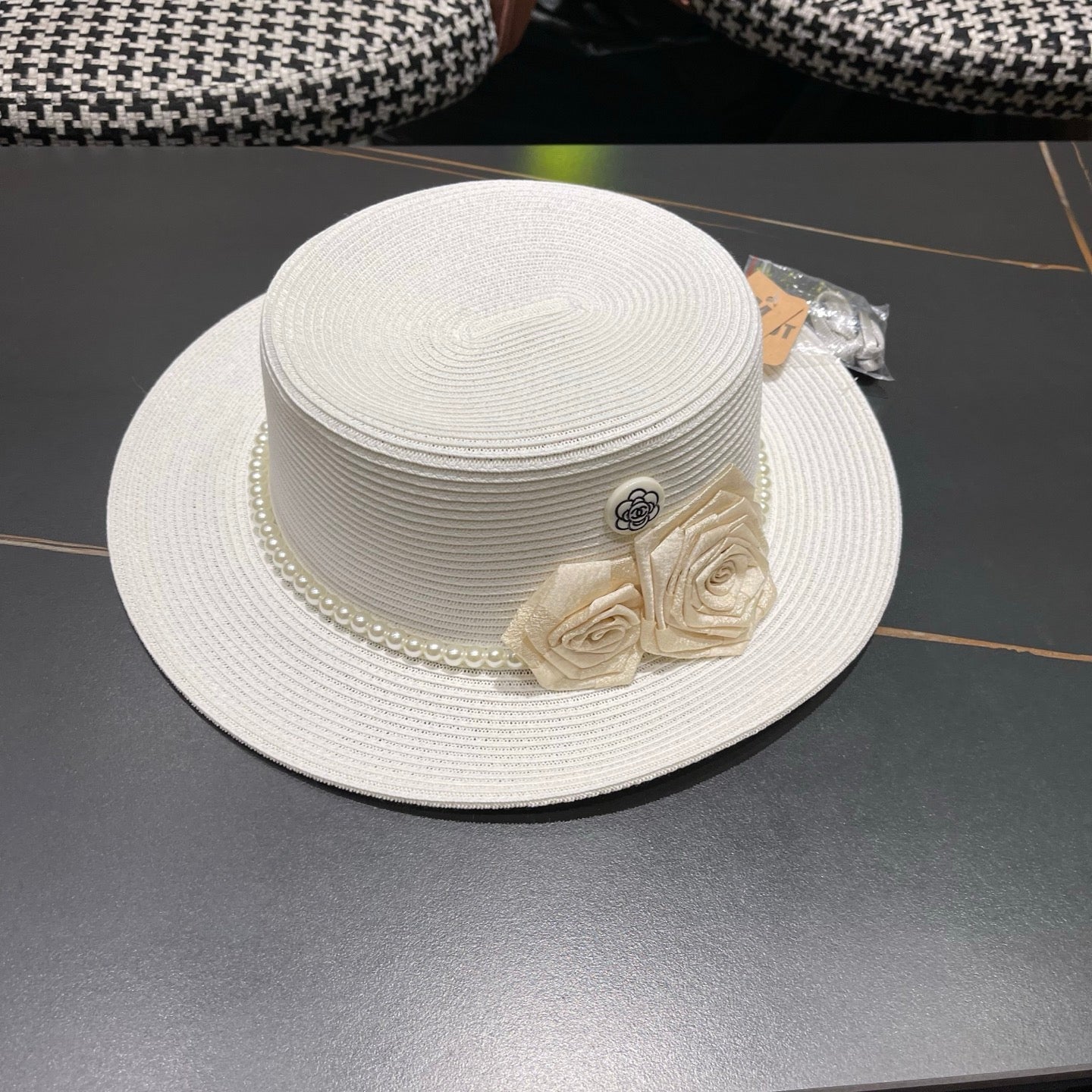 Chanel Summer Sunscreen Hat White in Weaving 205281