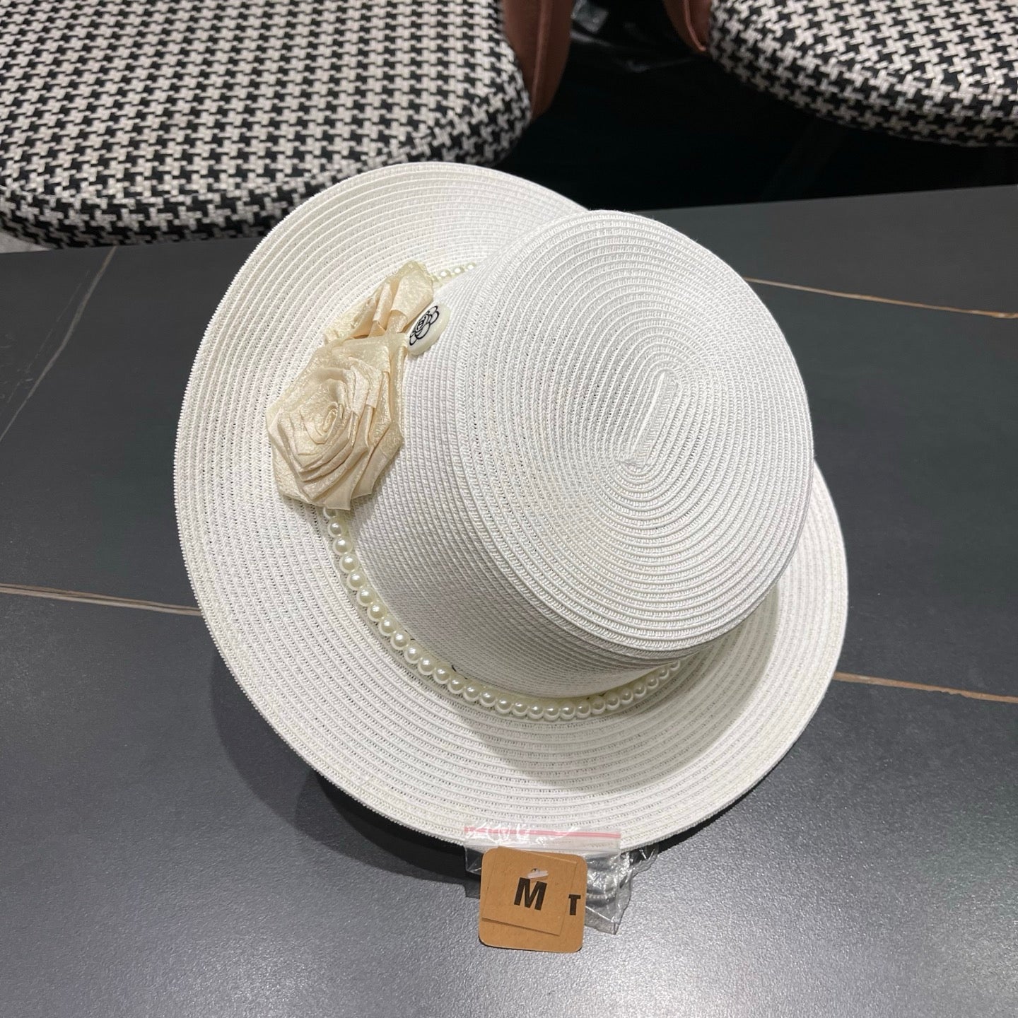 Chanel Summer Sunscreen Hat White in Weaving 205281