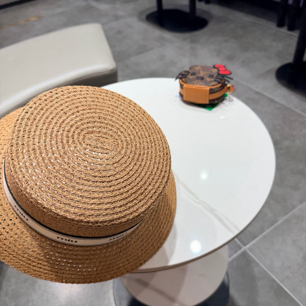 Miumiu Bucket Hat Camel Beige in Straw 205585