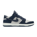 Nike Dunk Low Flyknit College Navy Pure Platinum