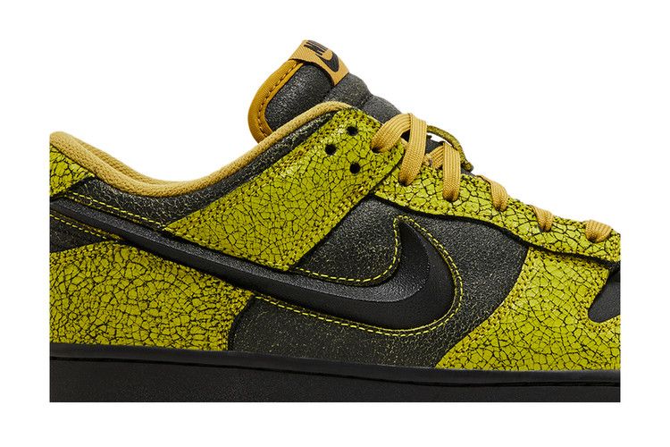Nike Dunk Low Retro QS Halloween Skull