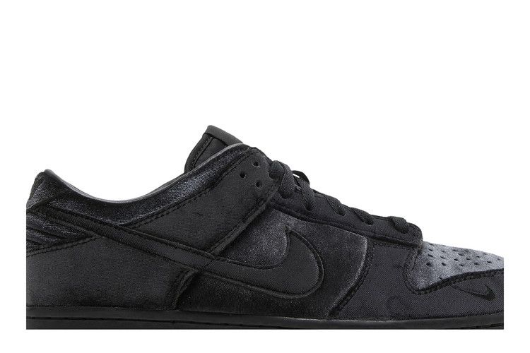 Nike Dunk Low Dover Street Market Triple Black Velvet