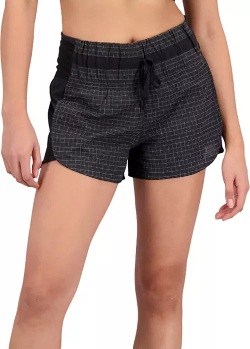 New Balance Impact Run Luminous 3" Short - Black - WOMEN (WS31255)