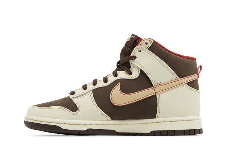 Nike Dunk High SE Baroque Brown