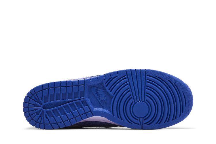 Nike Dunk Low SE Hydrangeas (Women's)