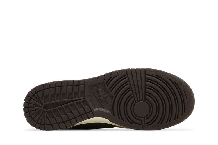 Nike Dunk High SE Baroque Brown