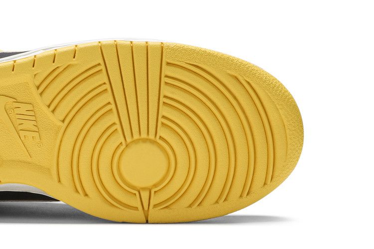 Nike Dunk High LE Goldenrod