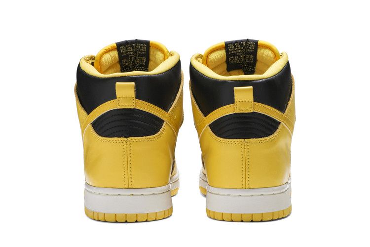 Nike Dunk High LE Goldenrod