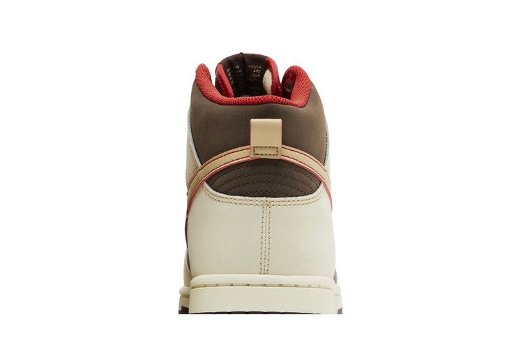 Nike Dunk High SE Baroque Brown