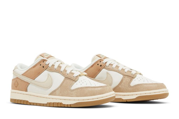 Nike Dunk Low SE Australia (Women's)