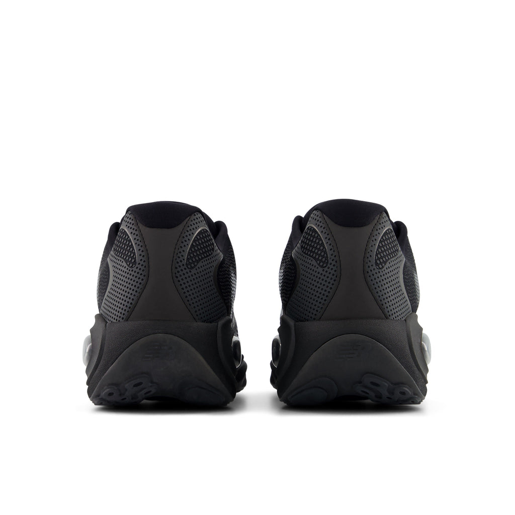 New Balance Mens Ac Runner - BLACK 2 (Extra Wide)