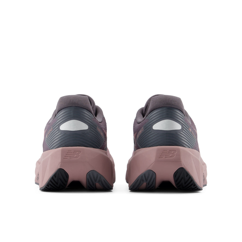 New Balance Womens Fuelcell Rebel V5 - MAGNET (Wide)