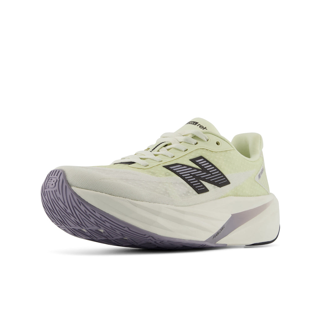 New Balance Womens Fuelcell Rebel V5 - PISTACHIO BUTTER