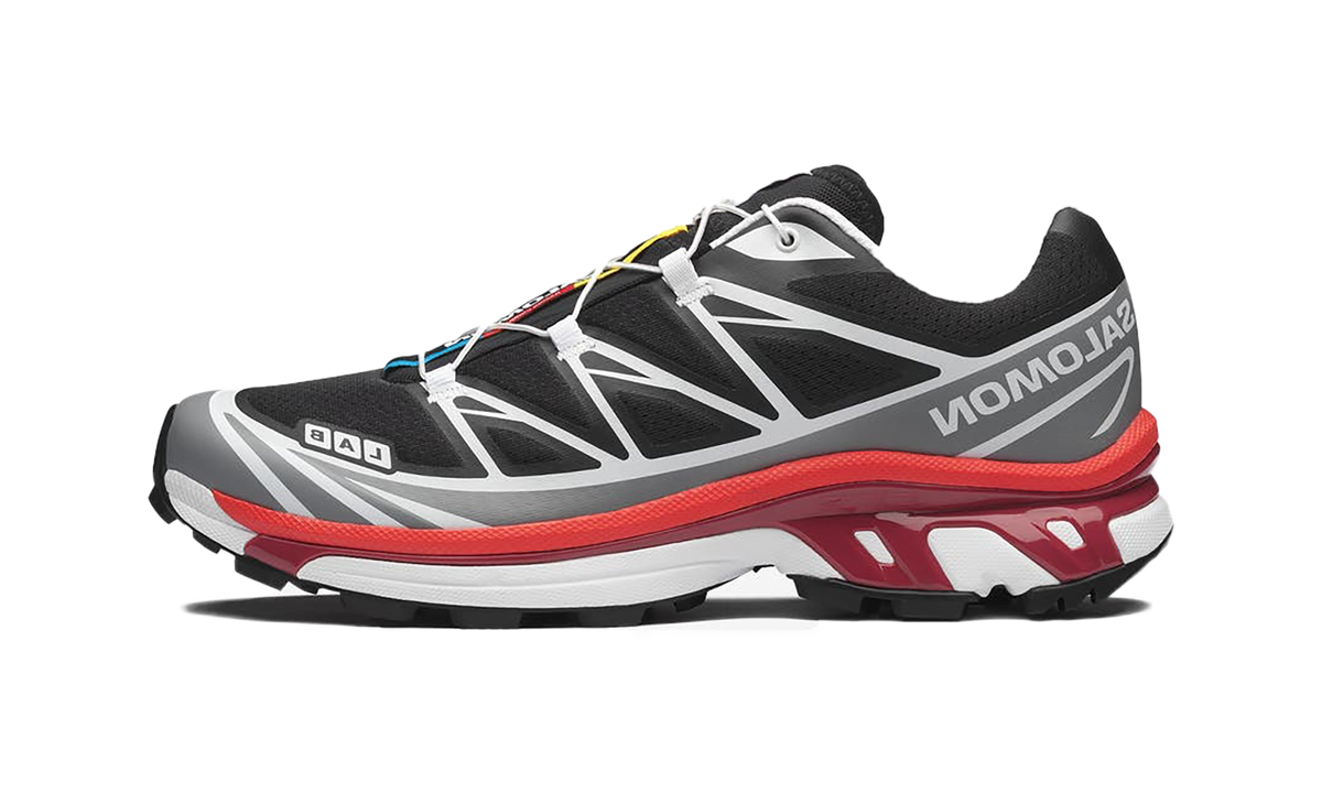 XT-6 "Black / Lava Falls" L49211000