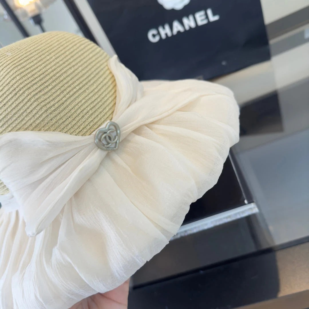 CC Bow-tie Beige Cream Bucket Hat 269014
