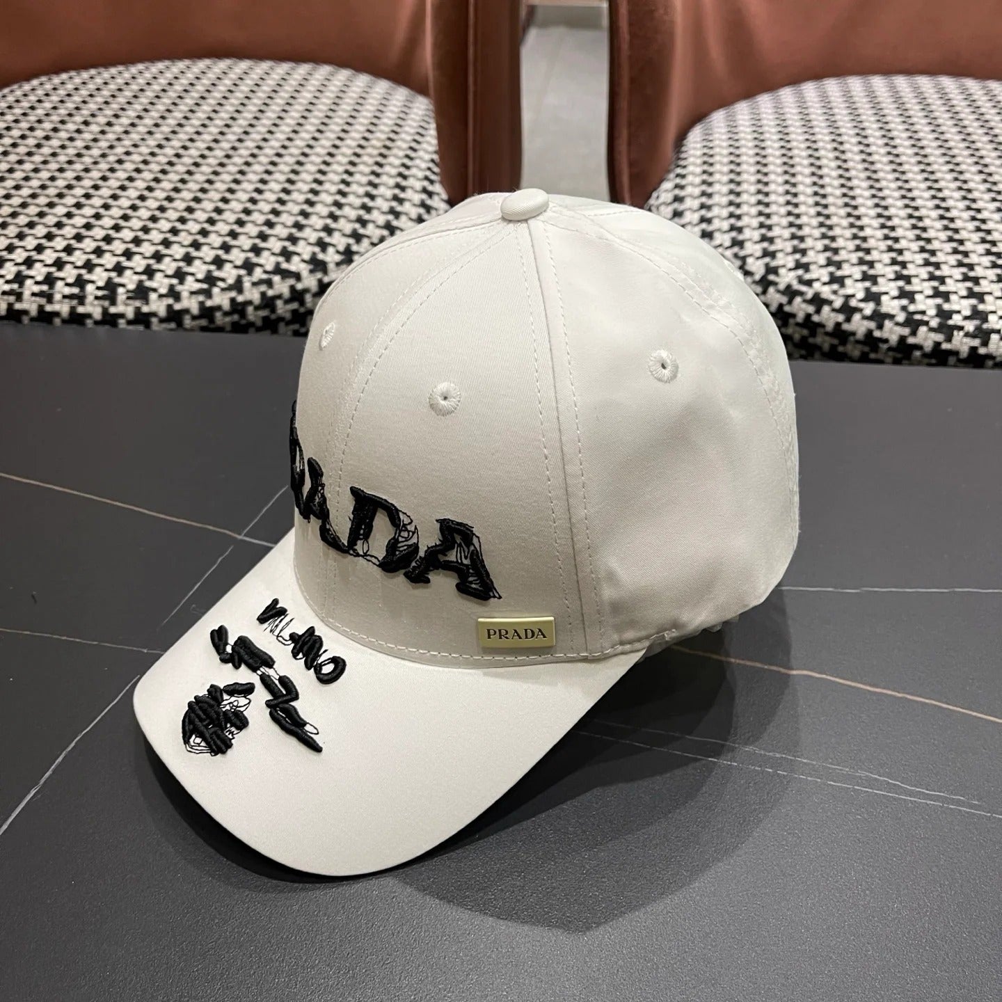 Prada Embroidered Logo Cap 221128