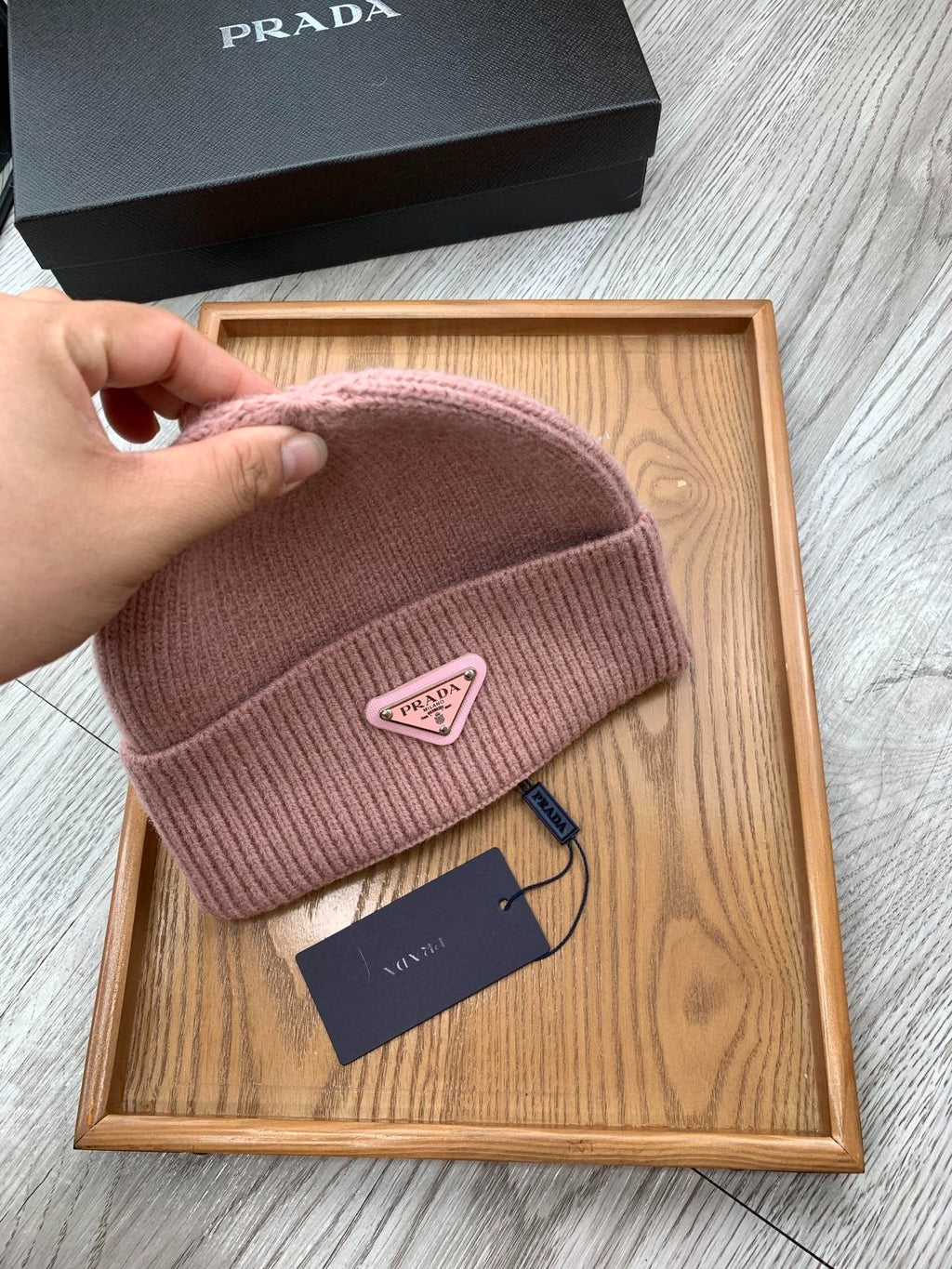 BEANIIE HAT IN CREPE PINK WOOL 335034