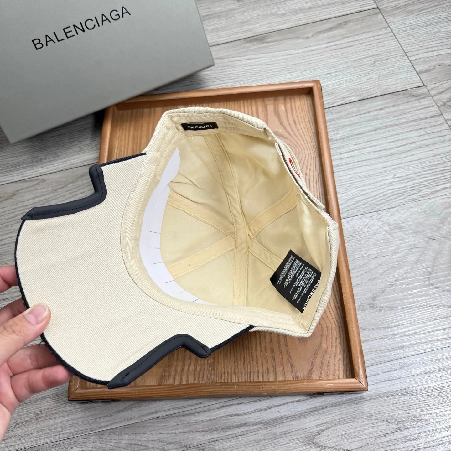 Balenciaga Baseball Cap With Distressed Logo 240584