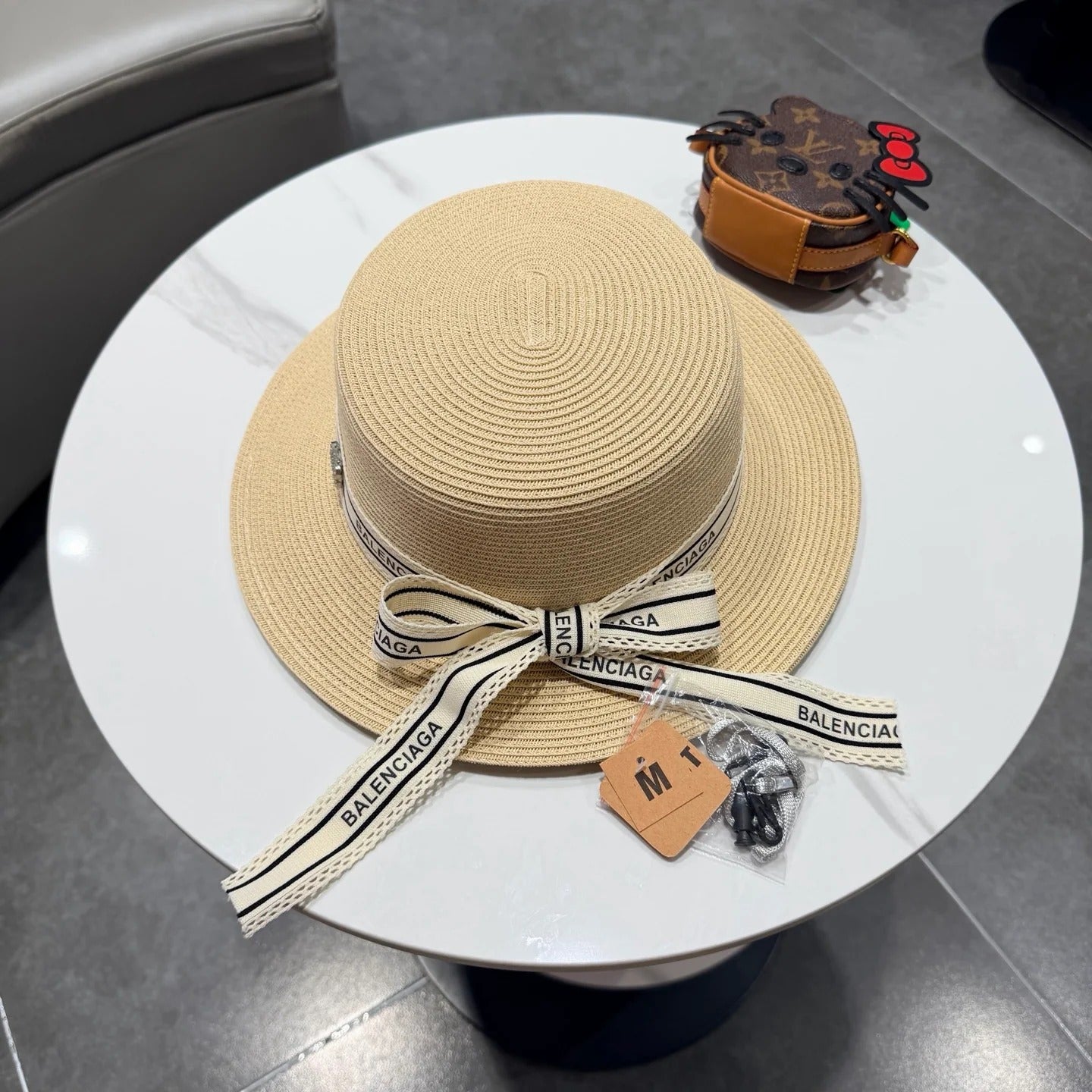 Balenciaga Flat-top Straw Hat 219134