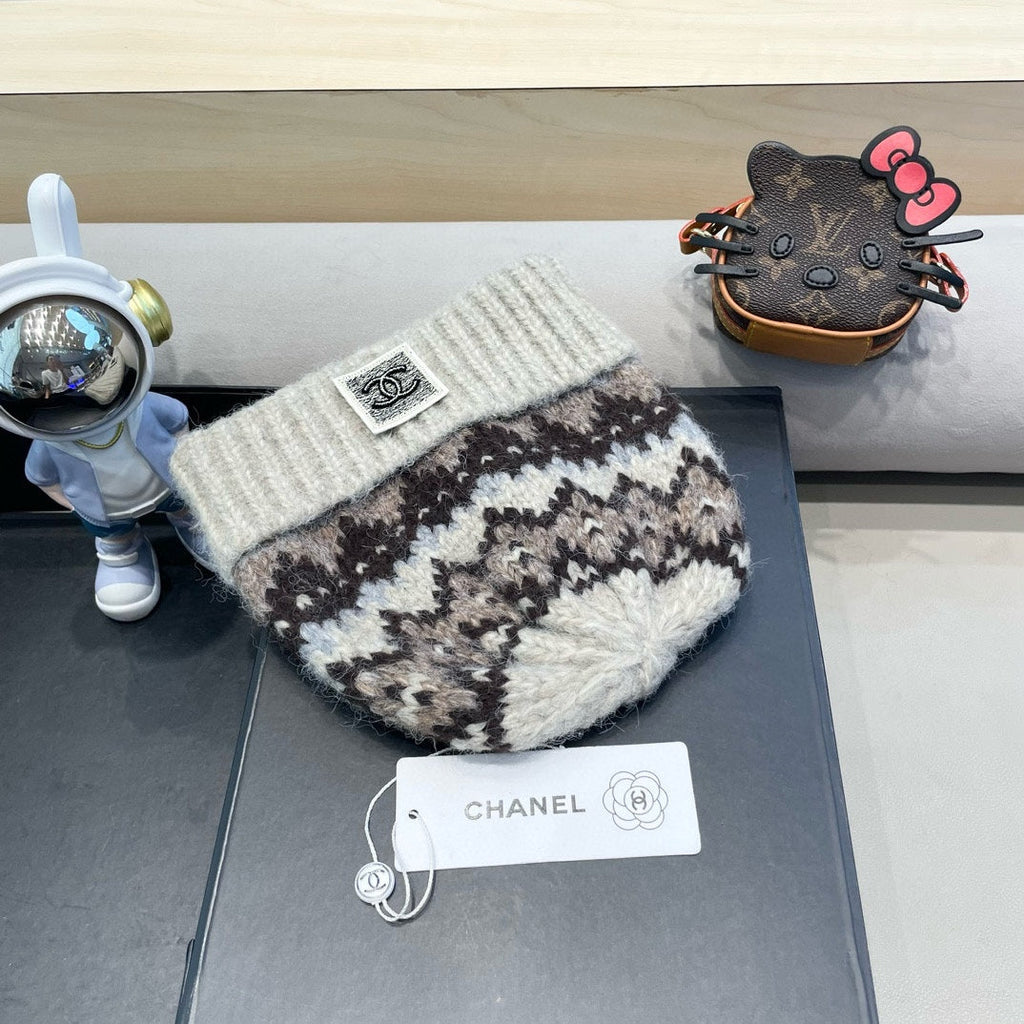 KNIT BEANIE HAT WHITE MIX BROWN 428242