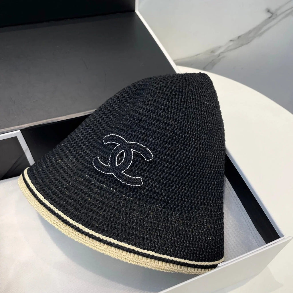 STRAW BUCKET HAT IN BLACK 672971