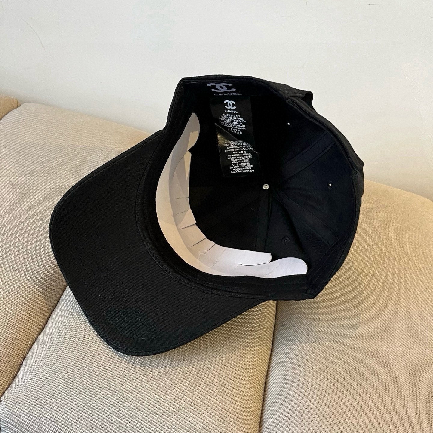 BASEBALL HAT IN FULL BLACK COTTON 672893