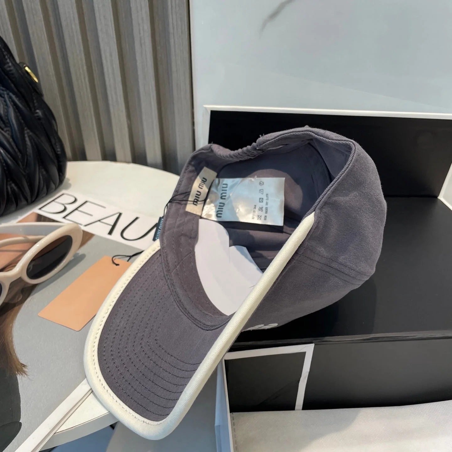 MM BASEBALL CAP IN GREY FABRIC STYLE 3