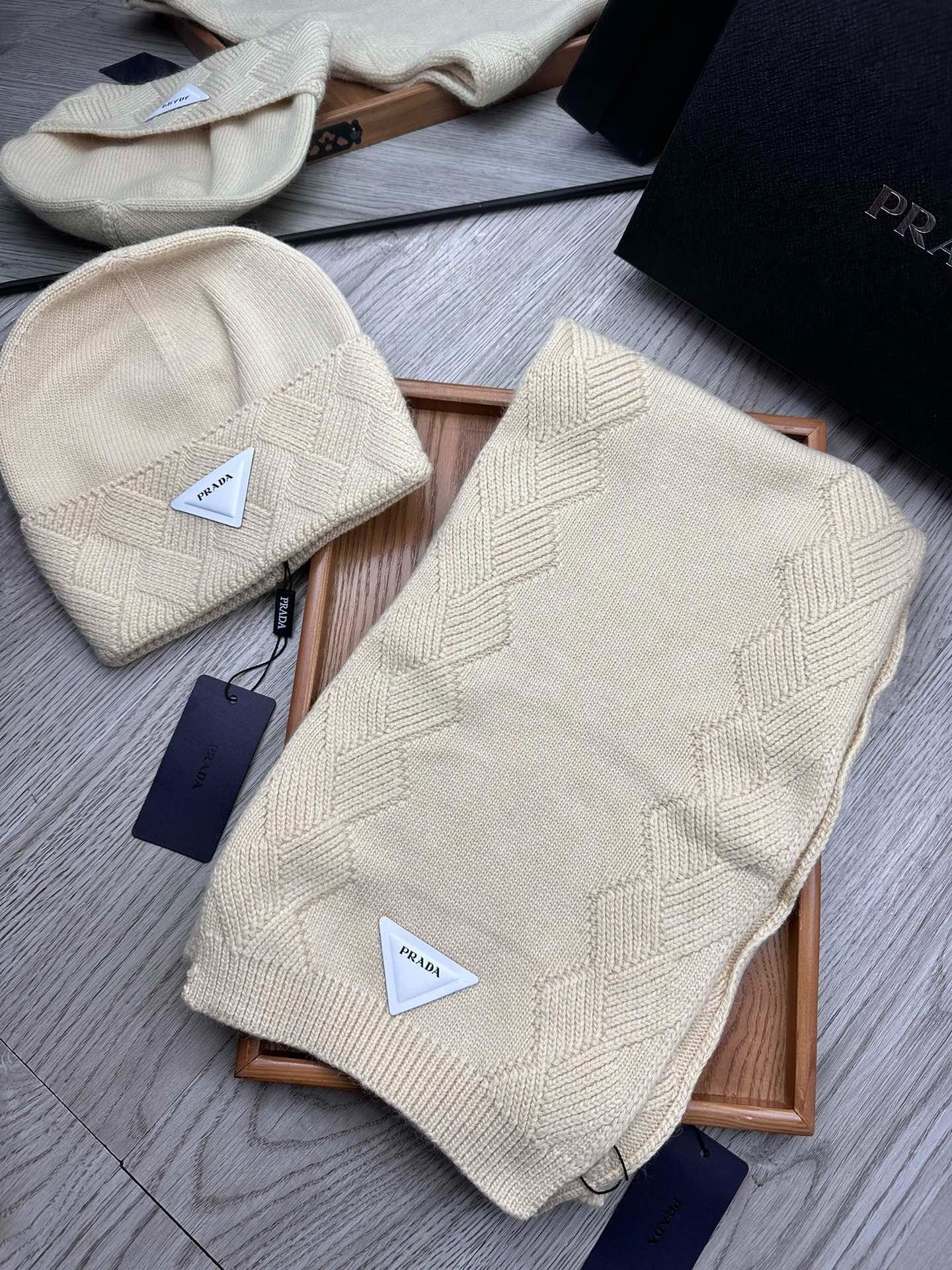 SET SCARF AND HAT IN BISQUE BEIGE WOOL AND RABBIT FUR 397405