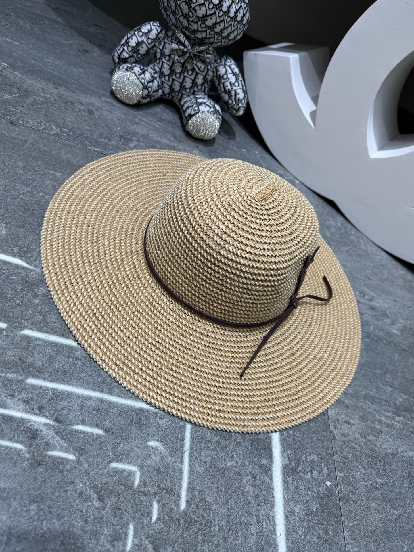 YSL Wide Brim Straw Hat 280800