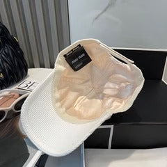 MM BASEBALL CAP IN WHITE VELVET