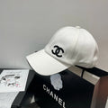 BASEBALL HAT IN WHITE WITH WHITE TRIM 673994