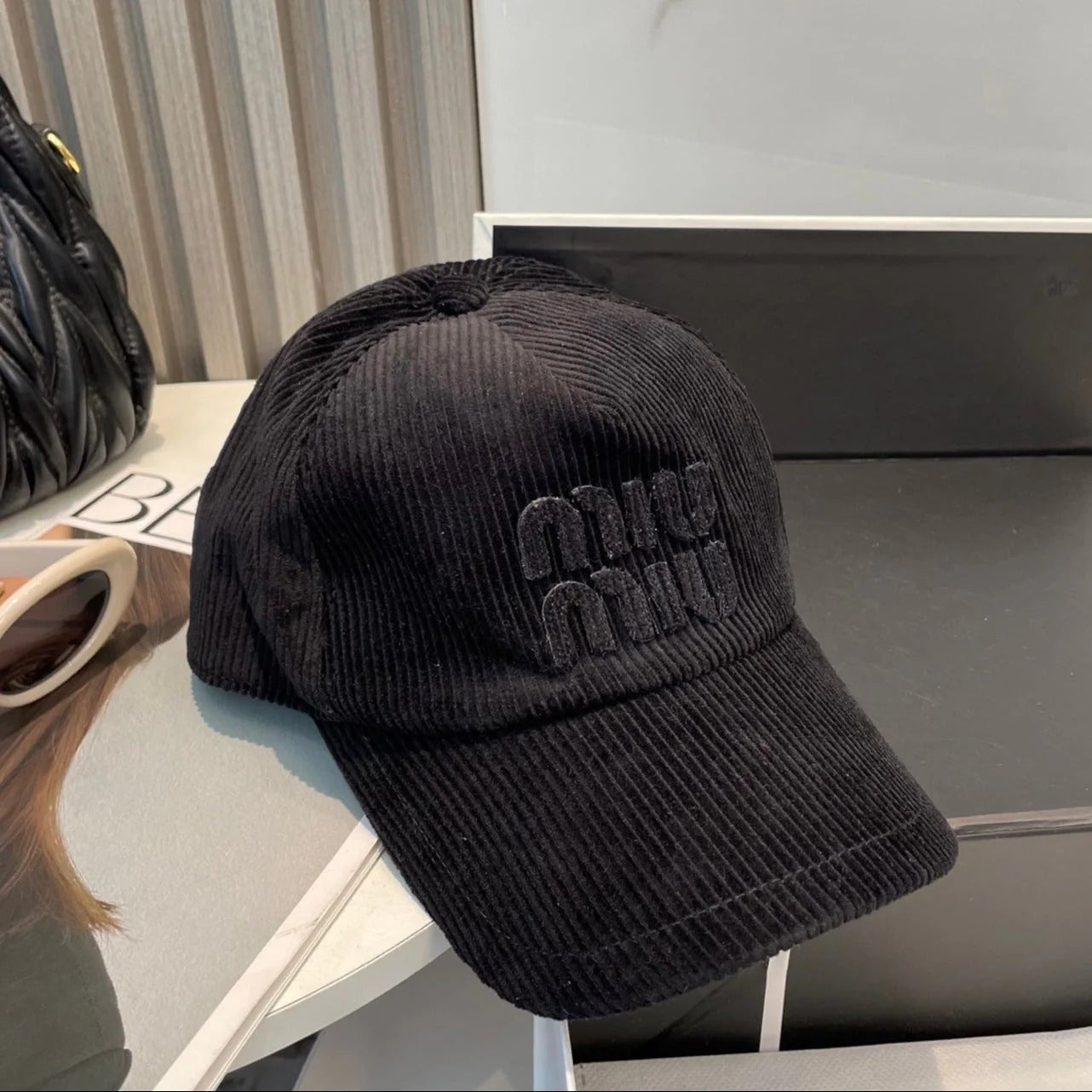 MM BASEBALL CAP IN CHARCOAL BLACK VELVET
