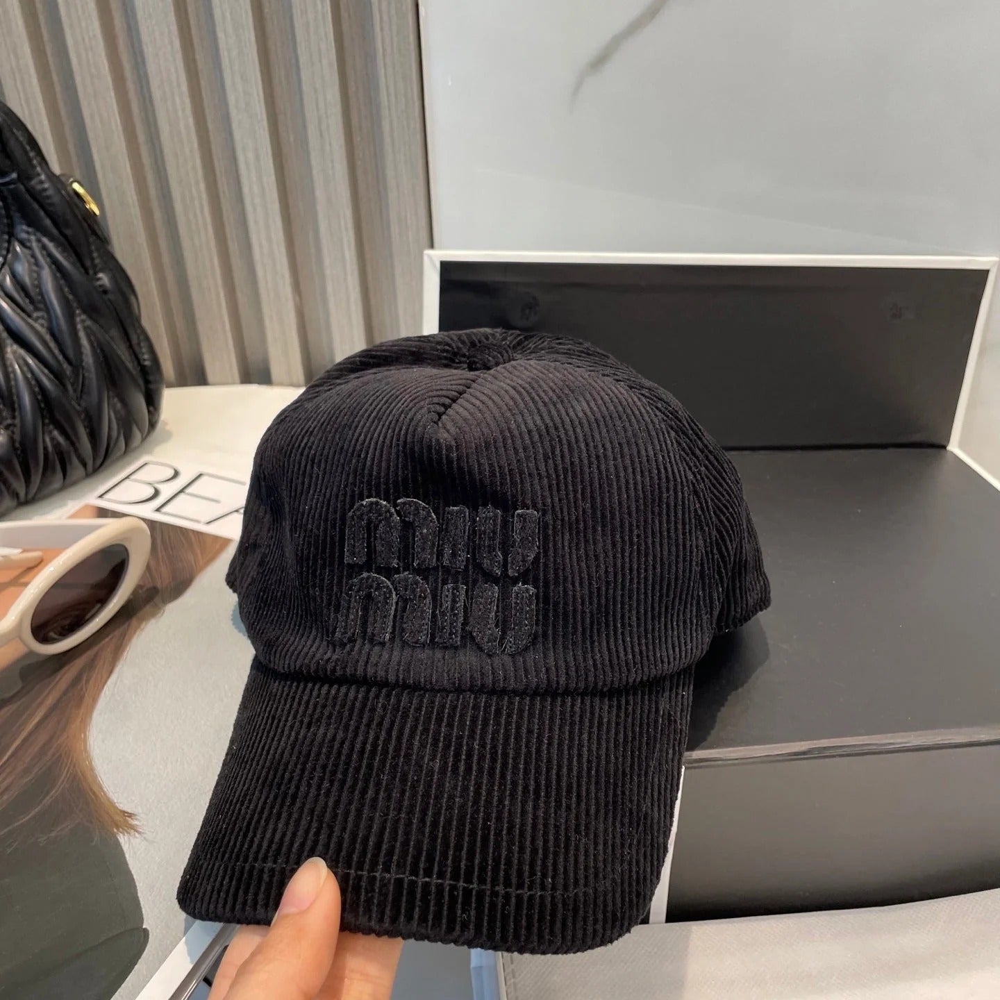 MM BASEBALL CAP IN CHARCOAL BLACK VELVET