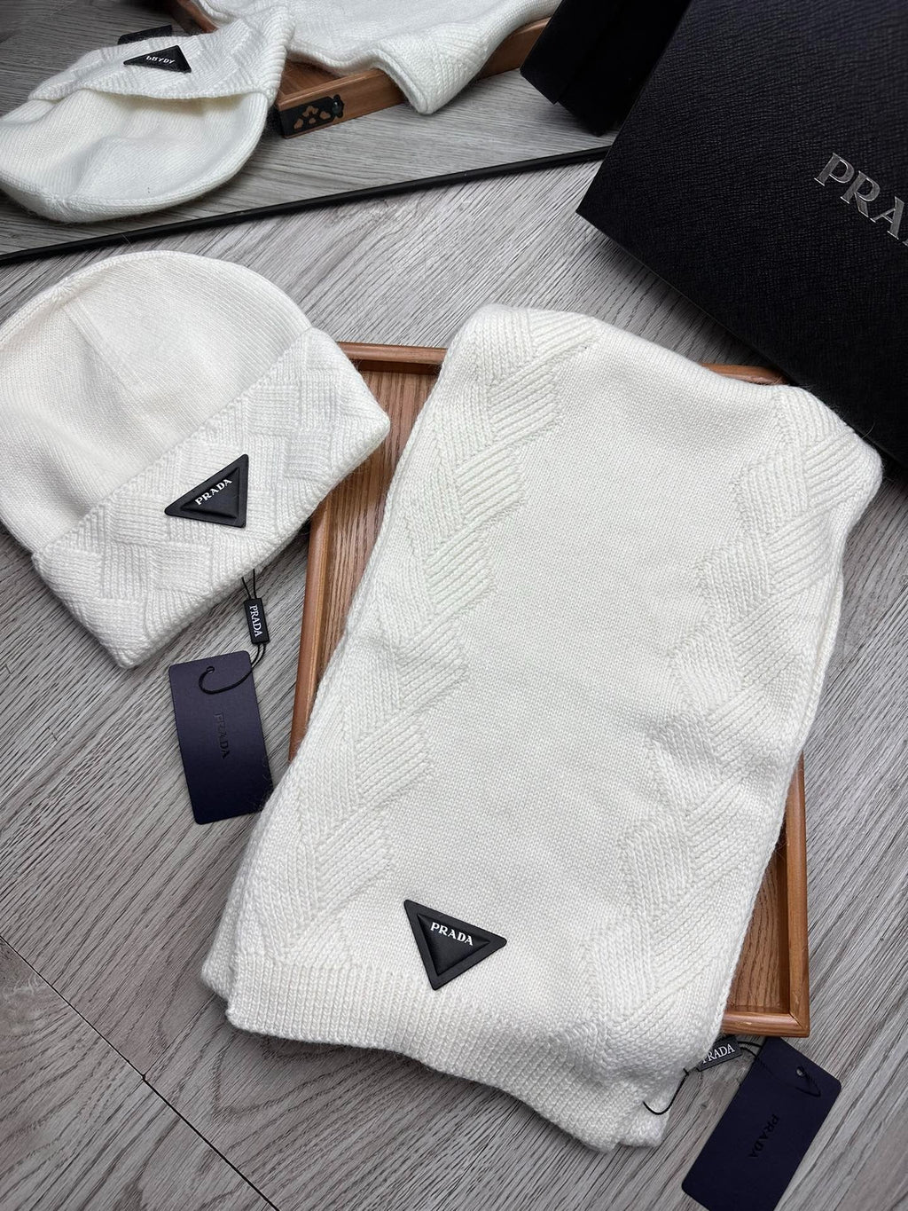 SET SCARF AND HAT IN WHITE WOOL AND RABBIT FUR 397408