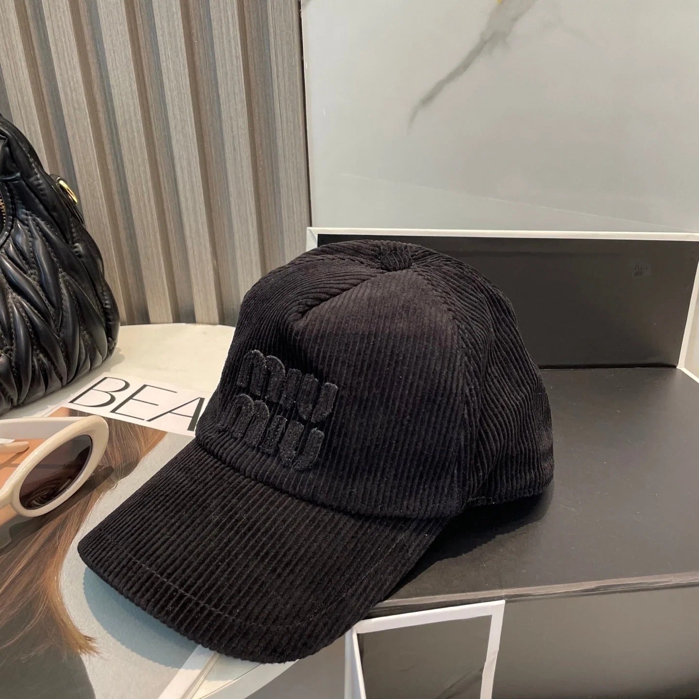 MM BASEBALL CAP IN CHARCOAL BLACK VELVET
