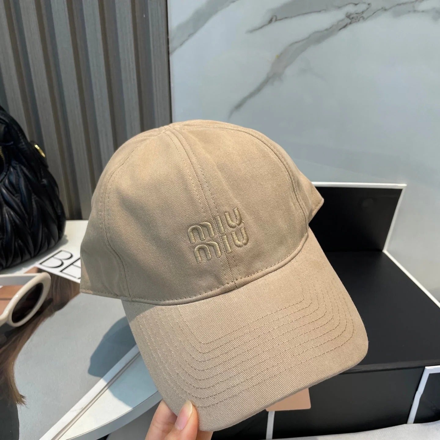 MM BASEBALL CAP IN BEIGE FABRIC BRAND EMBROIDERY