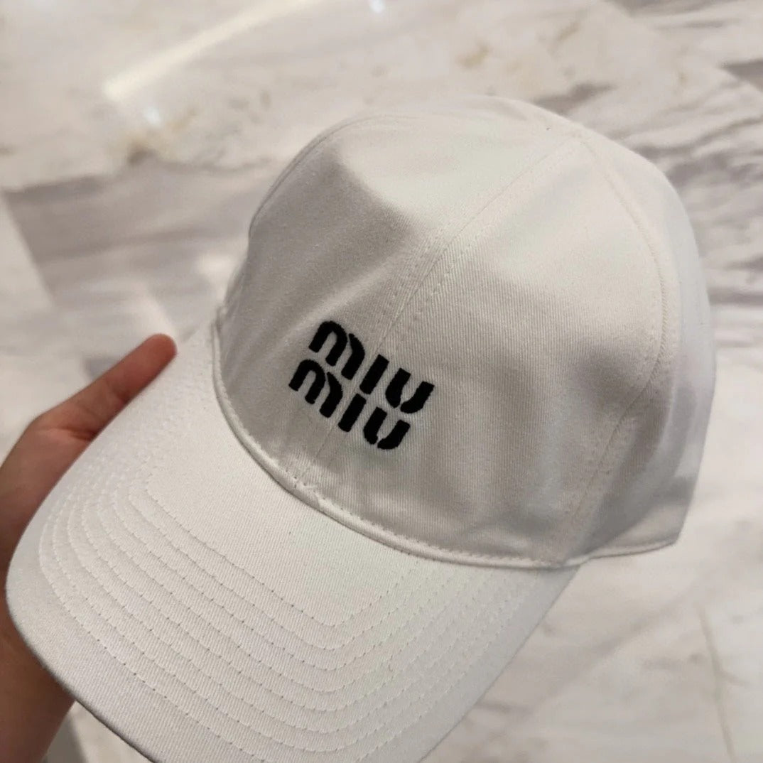 MM BASEBALL CAP IN WHITE FABRIC EMBROIDERED LOGO STYLE 3