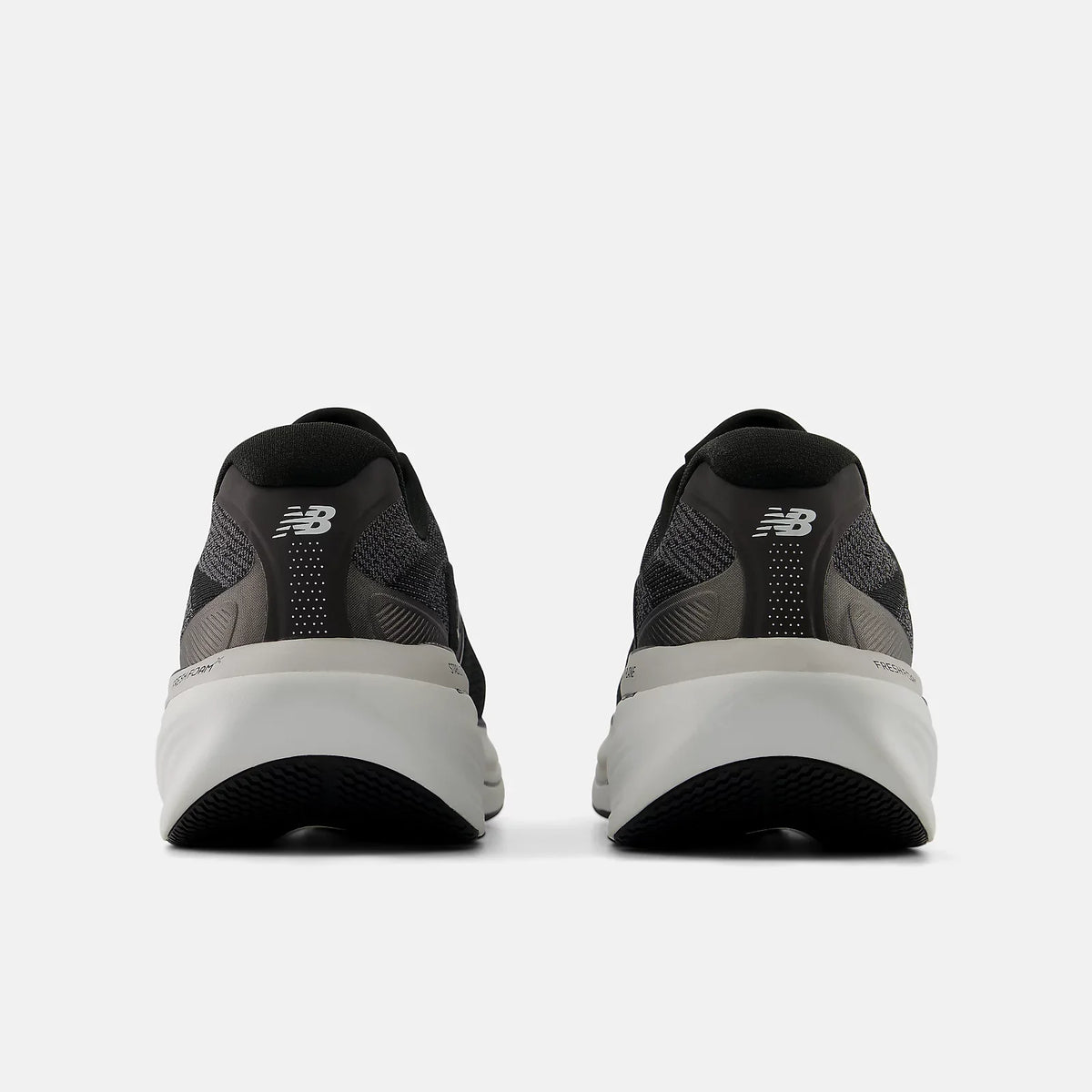 Men's New Balance Fresh Foam X 860v15 - BLACK WHITE