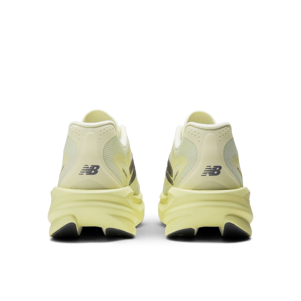 New Balance Mens Supercomp Rebel - PISTACHIO BUTTER