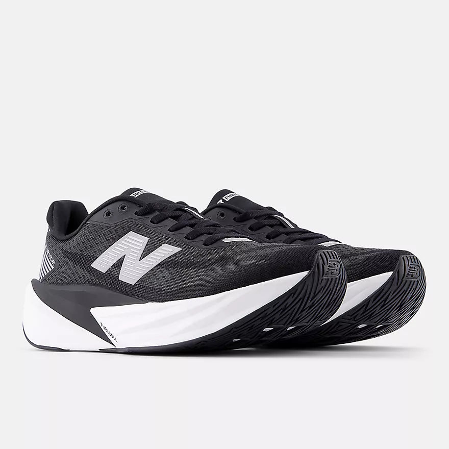 Womens New Balance Rebel V5 - BLACK
