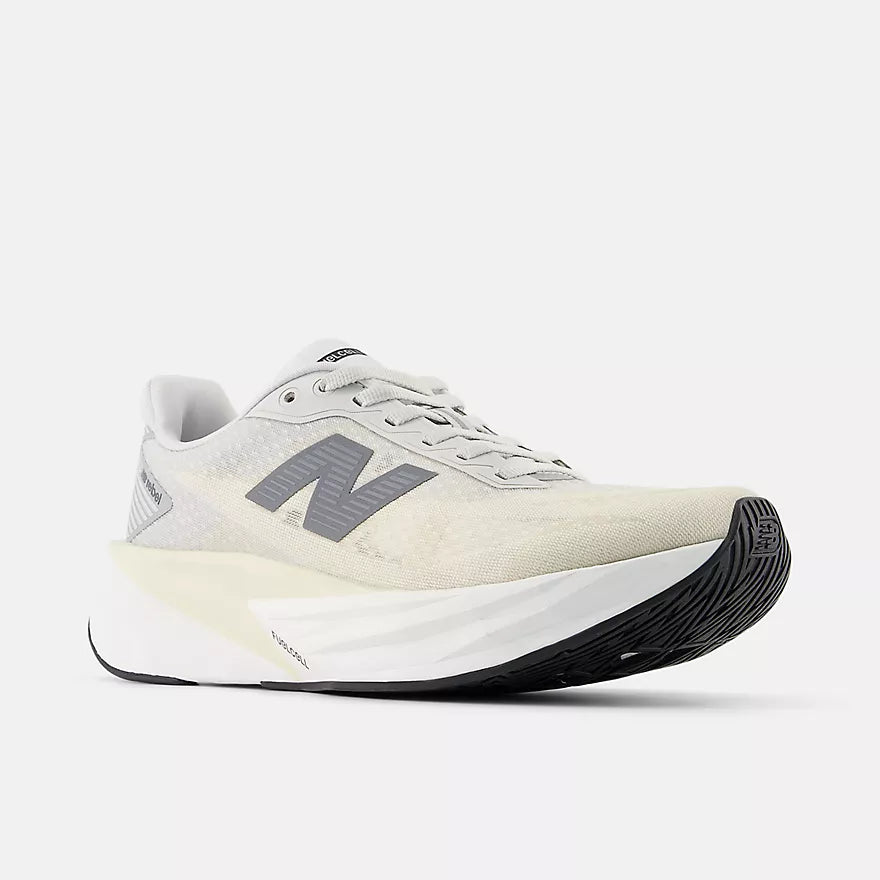 Womens New Balance Rebel V5 - LINEN