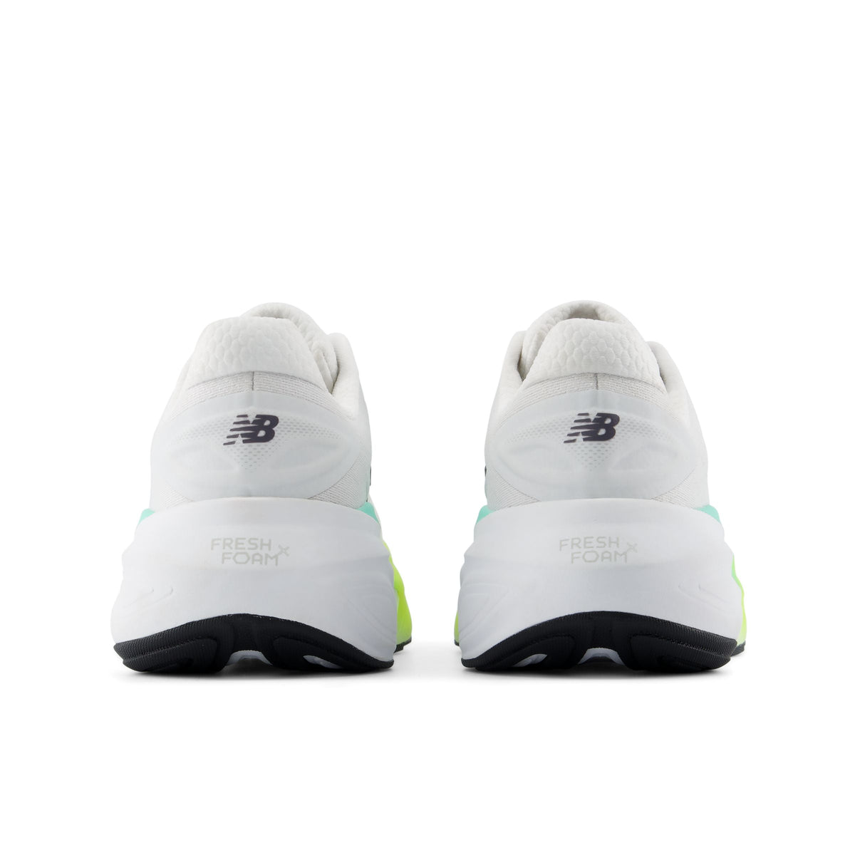 New Balance Womens Fresh Foam X More V6 - WHITE (Extra Wide)